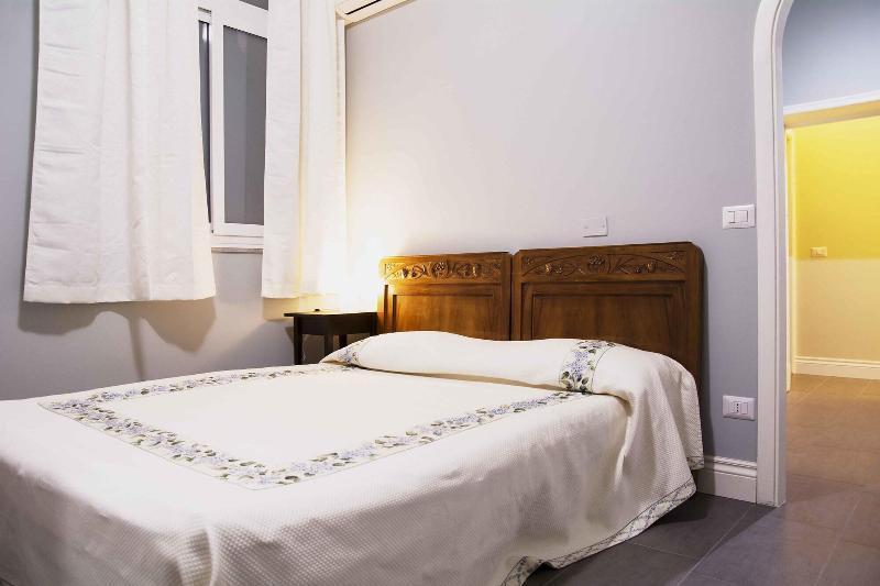Nabucco Bed & Breakfast Catania Exteriör bild