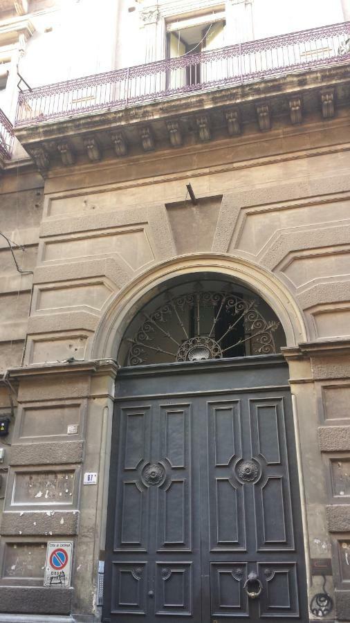 Nabucco Bed & Breakfast Catania Exteriör bild